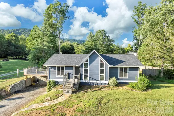33 Souther Road, Hendersonville, NC 28732