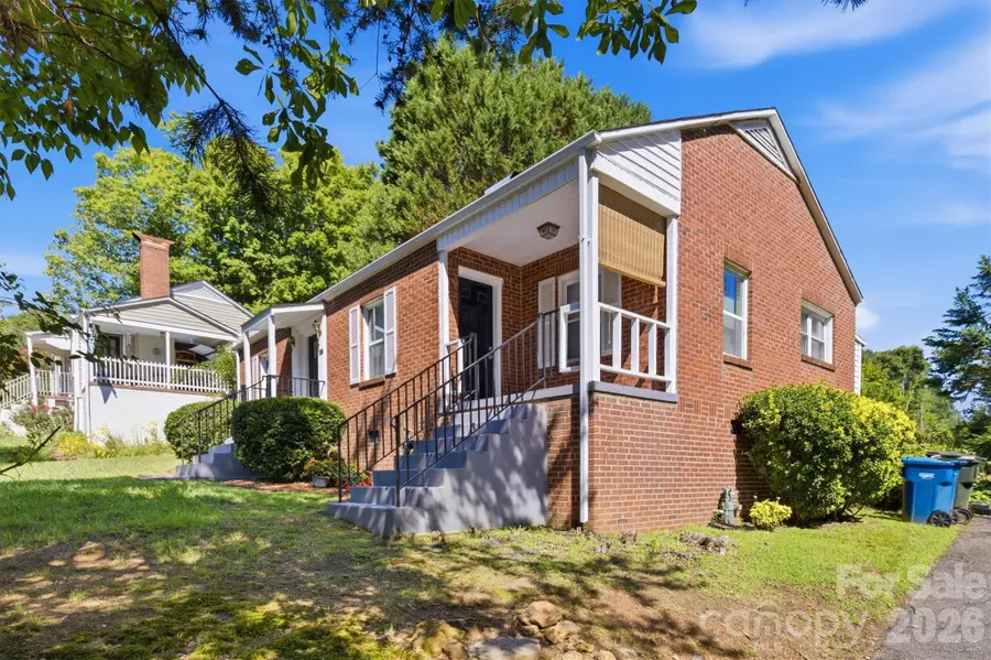 1060 14th Avenue Nw, Hickory, NC 28601 - #3