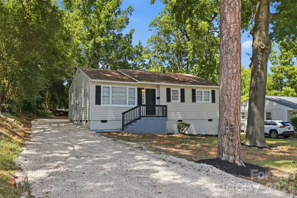 3708 Carlyle Drive, Charlotte, NC 28208