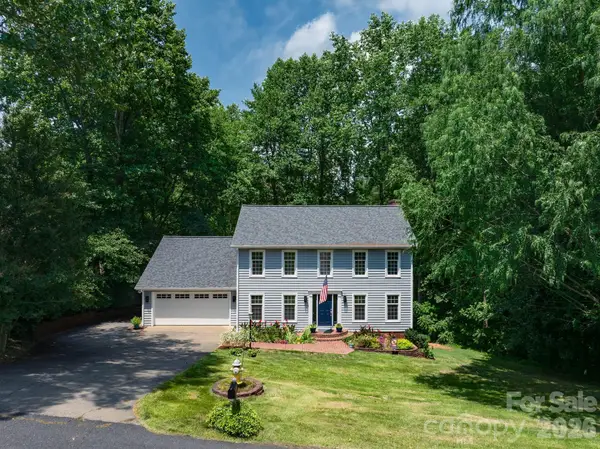 200 35th Avenue Nw, Hickory, NC 28601