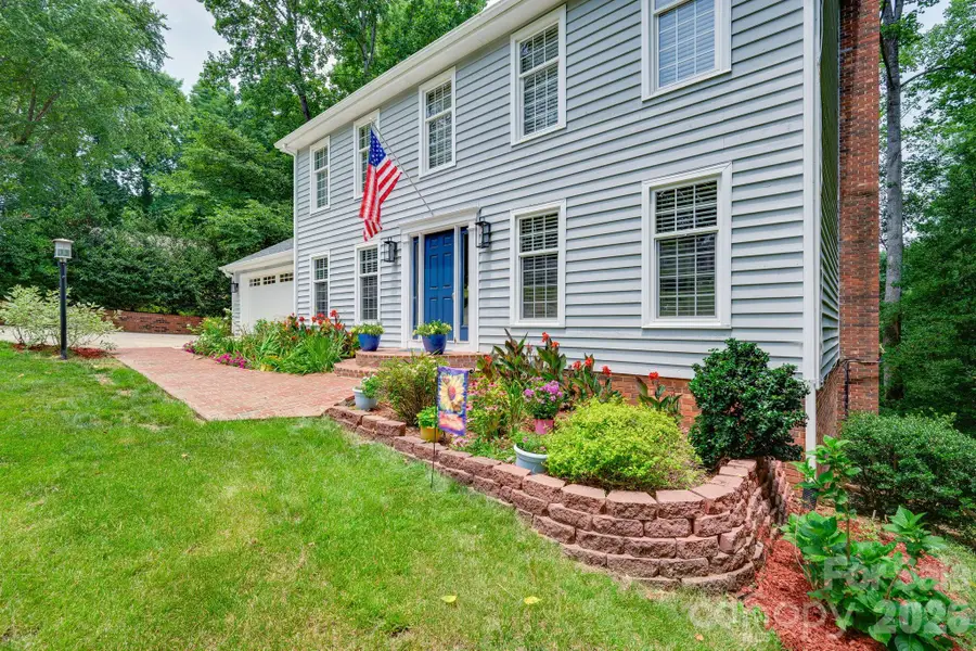 200 35th Avenue Nw, Hickory, NC 28601 - #3