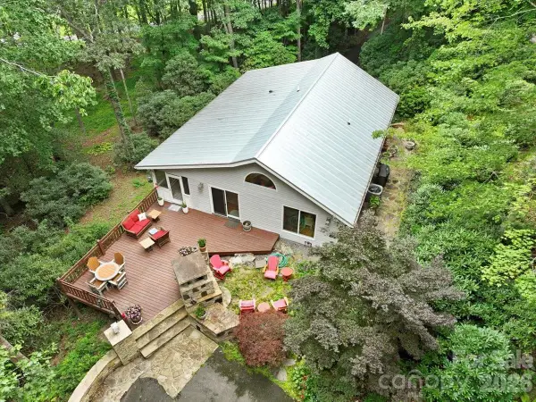 30 Kalmia Cove, Burnsville, NC 28714