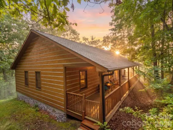 67 Hawks Landing, Burnsville, NC 28714