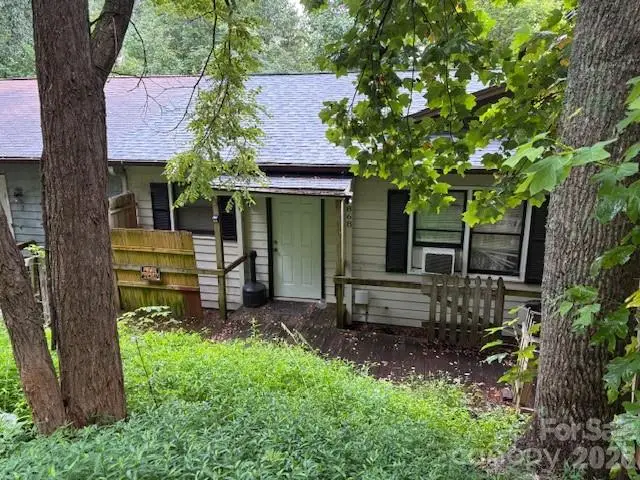 7868 Kinglet Road, Connelly Springs, NC 28612 - #2