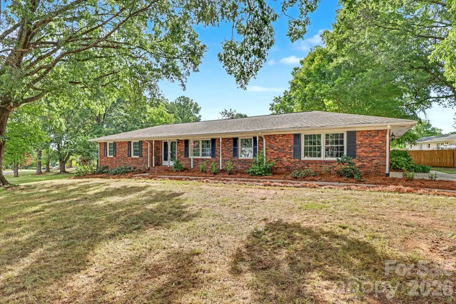 425 Valhalla Drive, Harrisburg, NC 28075 - #2