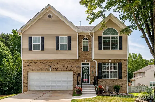 4816 Eagle Creek Drive, Charlotte, NC 28269