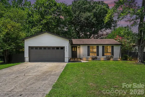 7319 Shadowlake Drive, Charlotte, NC 28226