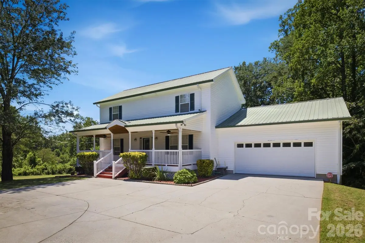805 Bannon Place Sw, Lenoir, NC 28645 - #1