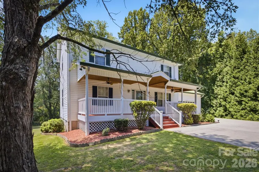 805 Bannon Place Sw, Lenoir, NC 28645 - #3