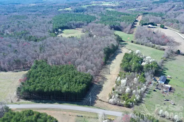 1188 Camp Creek Road, Hickory, NC 28602
