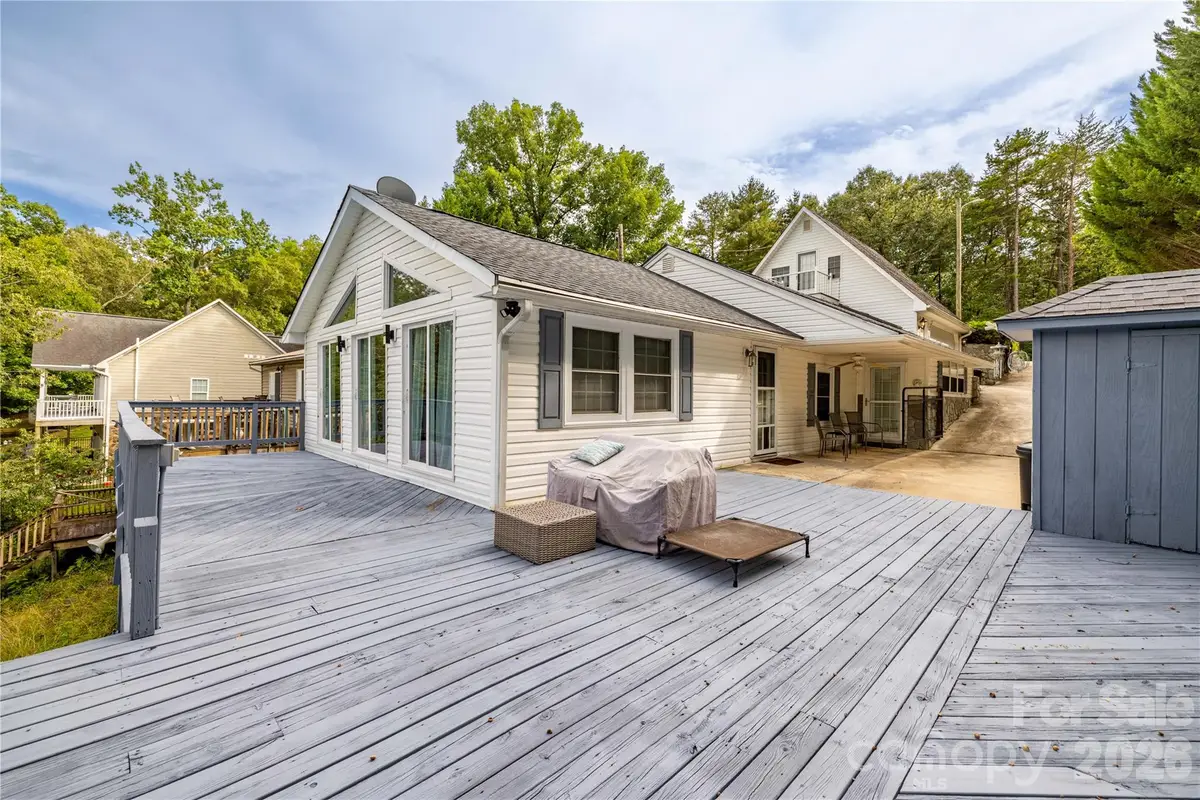 138 Strand Road, New London, NC 28127 - #1