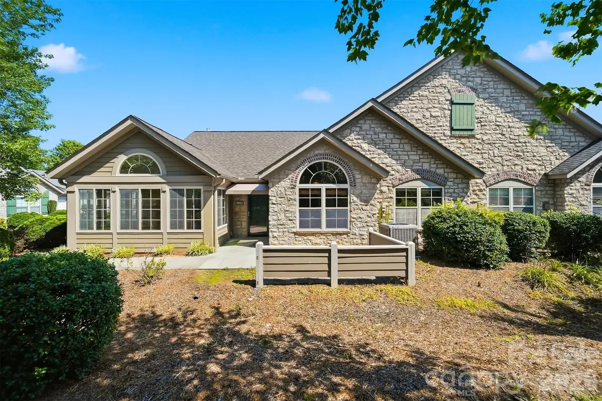 808 Wynnshire Drive #B, Hickory, NC 28601 - #1