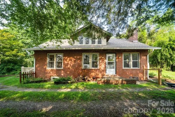 76 Starnes Cove Road, Asheville, NC 28806