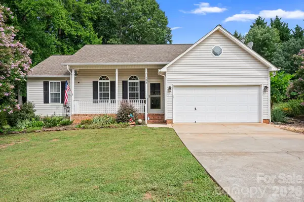138 Valley Glen Drive, Troutman, NC 28166