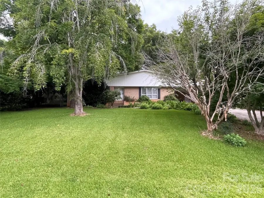 3209 Greenwood Park Circle, Albemarle, NC 28001 - #3