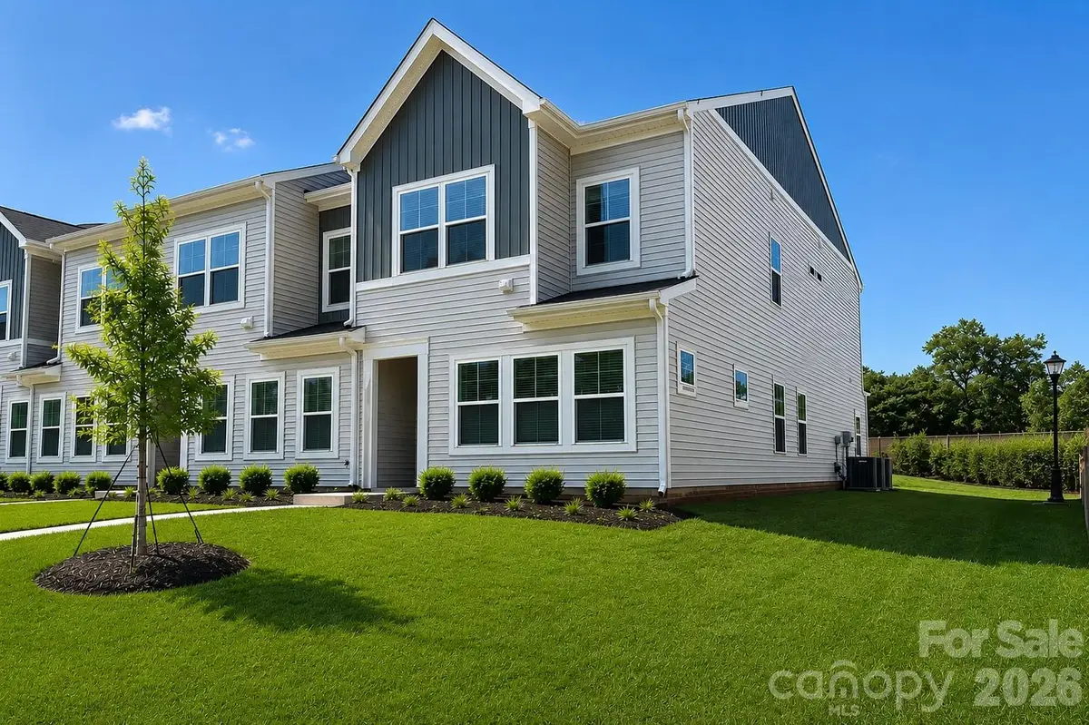 4624 Lakeview Road, Charlotte, NC 28216 - #1