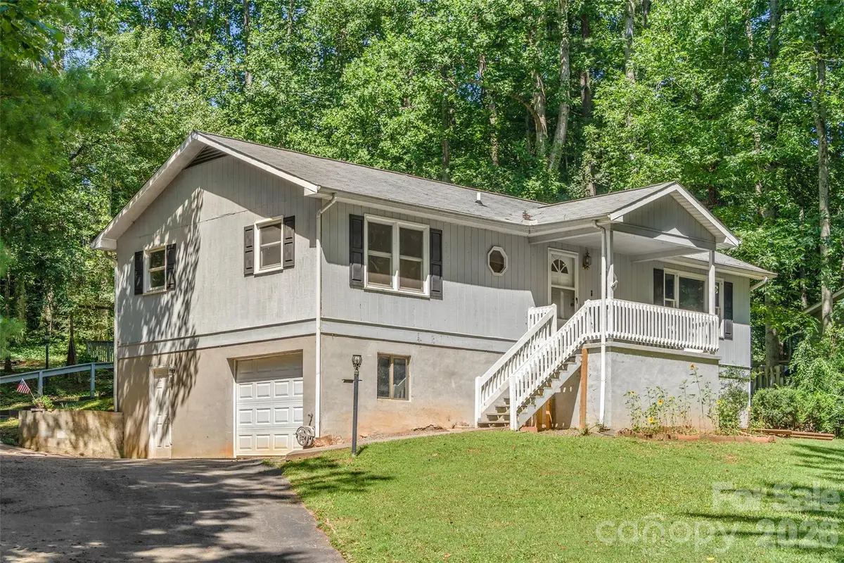 33 Baker Drive, Asheville, NC 28806 - #1