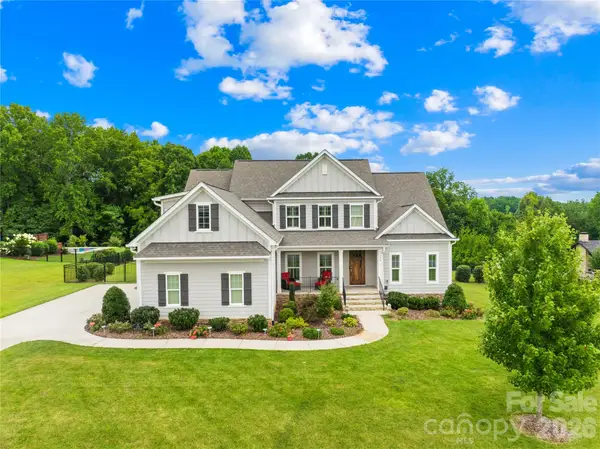 179 Hidden Meadows Drive, Mooresville, NC 28117