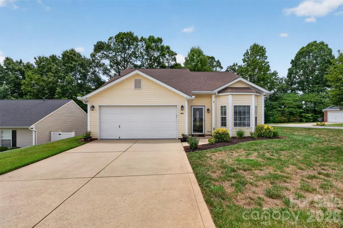 806 20th Avenue Place Se, Hickory, NC 28602 - #1