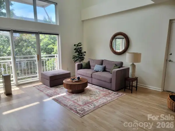 643 Raphael Place, Charlotte, NC 28205