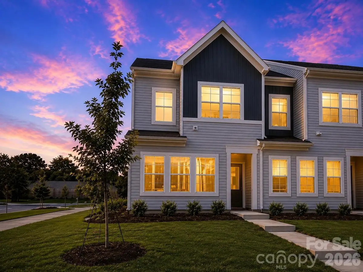 4636 Lakeview Road, Charlotte, NC 28216 - #1