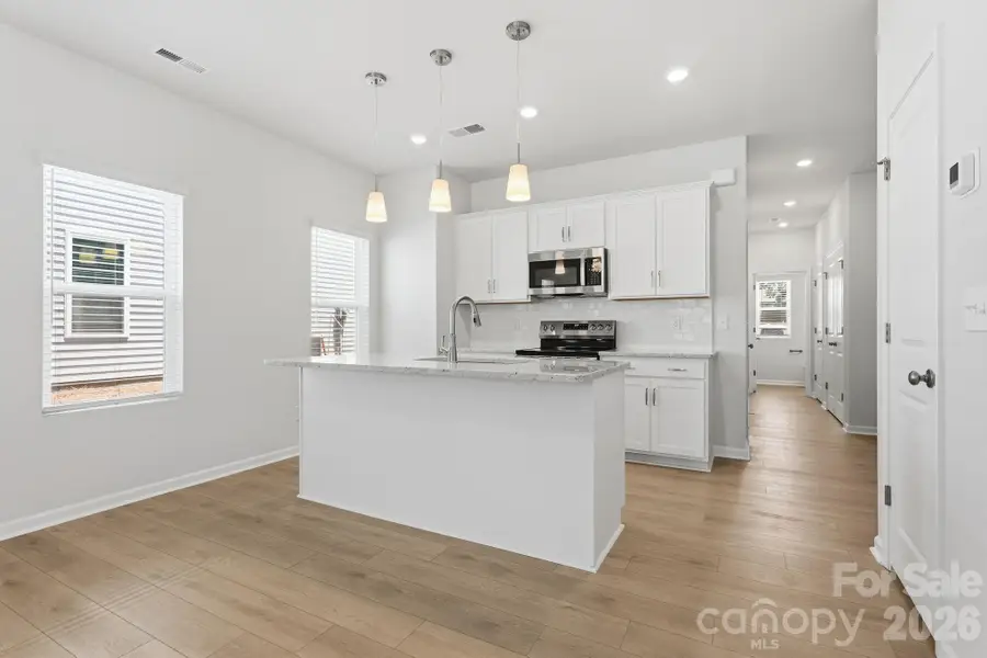 4636 Lakeview Road, Charlotte, NC 28216 - #3