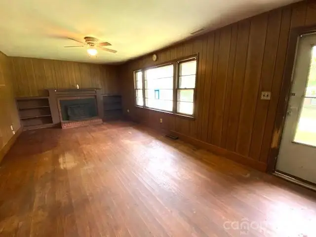 164 Lynch Street, Rutherfordton, NC 28139 - #2