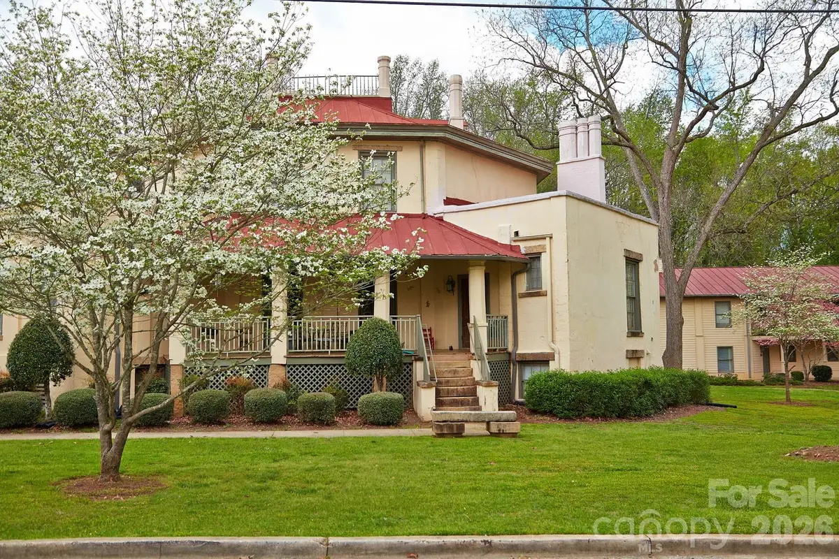 101 Woodrow Street, Laurens, SC 29360 - #1