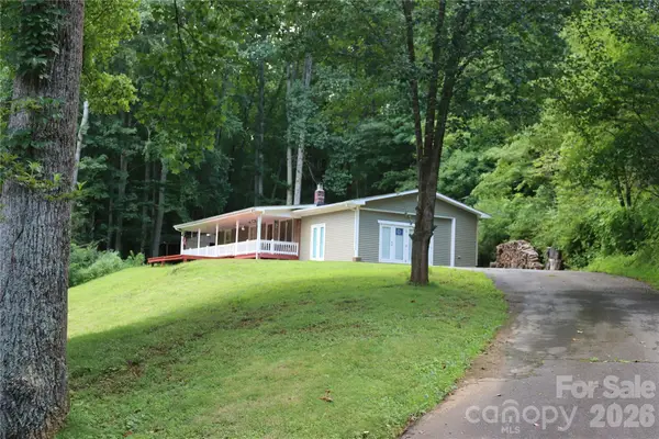 9 Wooded Valley Lane, Burnsville, NC 28714