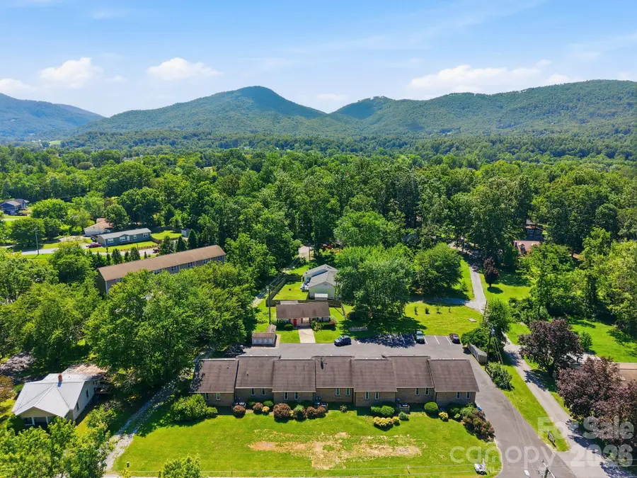 5 Country Gardens Drive, Fletcher, NC 28732 - #2