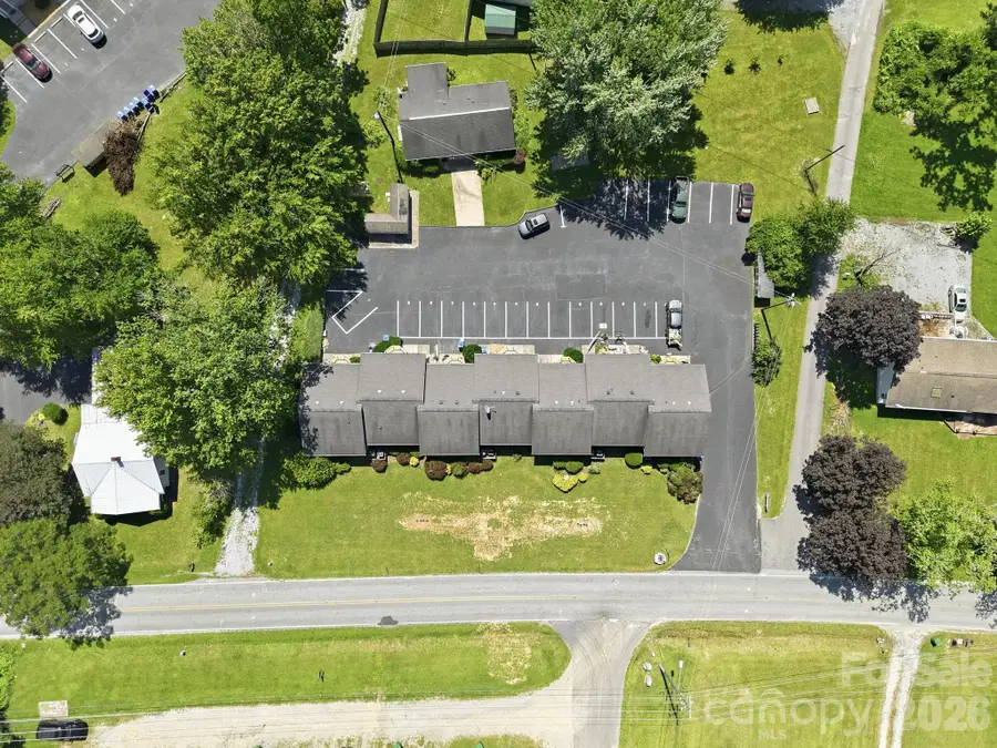 5 Country Gardens Drive, Fletcher, NC 28732 - #3