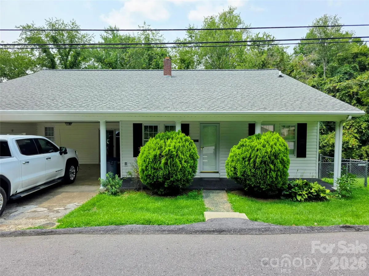 139 Indian Trail, Burnsville, NC 28714 - #1