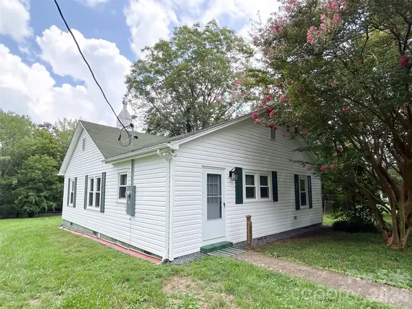 661 Central Street, Hudson, NC 28638