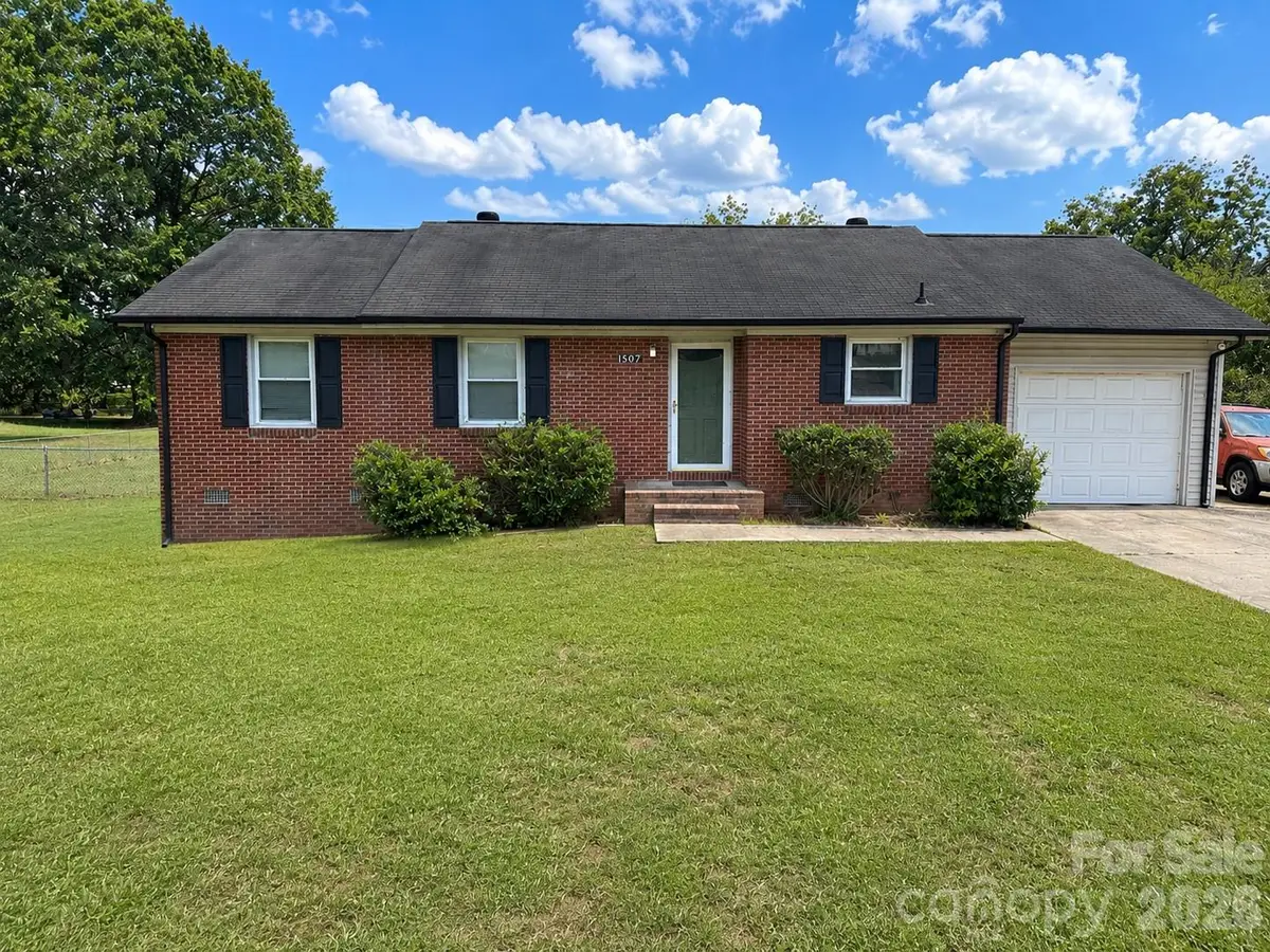 1507 Dallas Cherryville Highway, Dallas, NC 28034 - #1