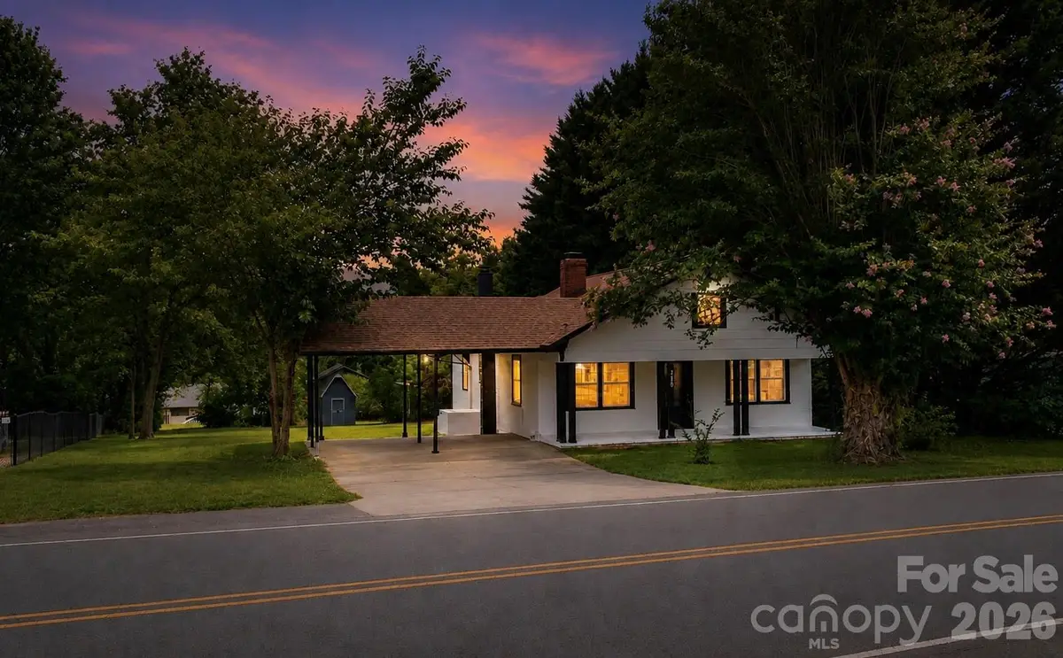 113 Mountain View Street, Morganton, NC 28655 - #1