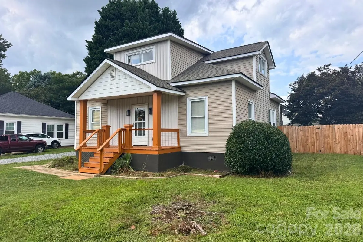 200 Park Avenue, Mount Holly, NC 28120 - #1
