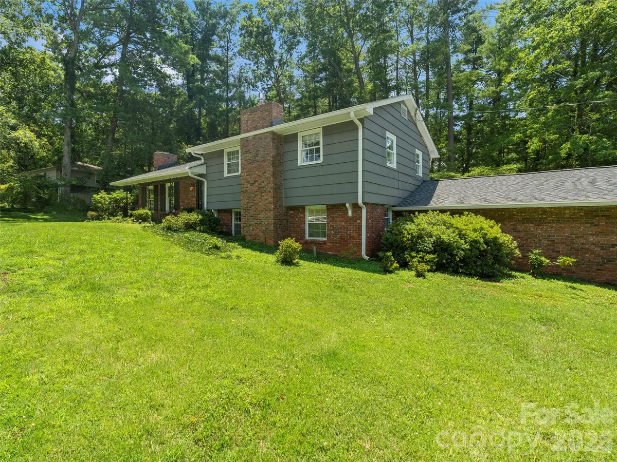 20 S Oak Forest Drive, Asheville, NC 28803 - #1