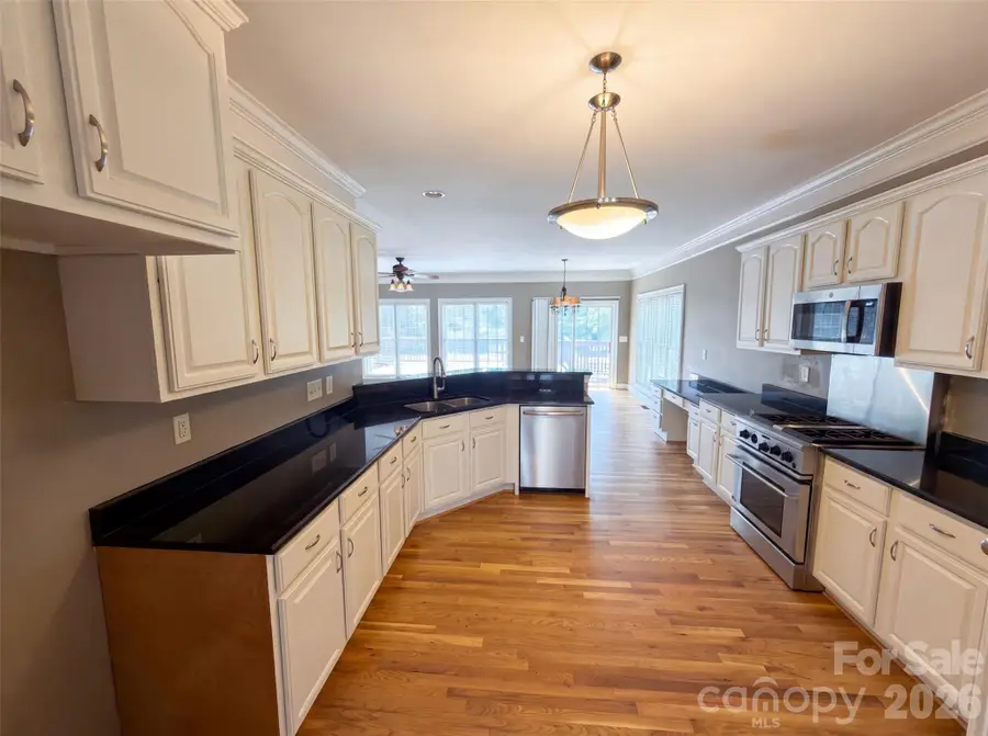 9721 Arlington Oaks Drive, Charlotte, NC 28227 - #2