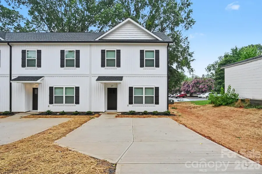 53 E 13th Street, Newton, NC 28658 - #3