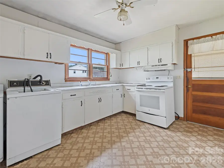 57 Spruce Street, Waynesville, NC 28786 - #2