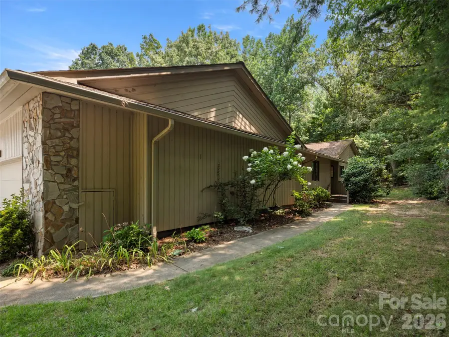 132 Cloverleaf Lane, Asheville, NC 28803 - #3