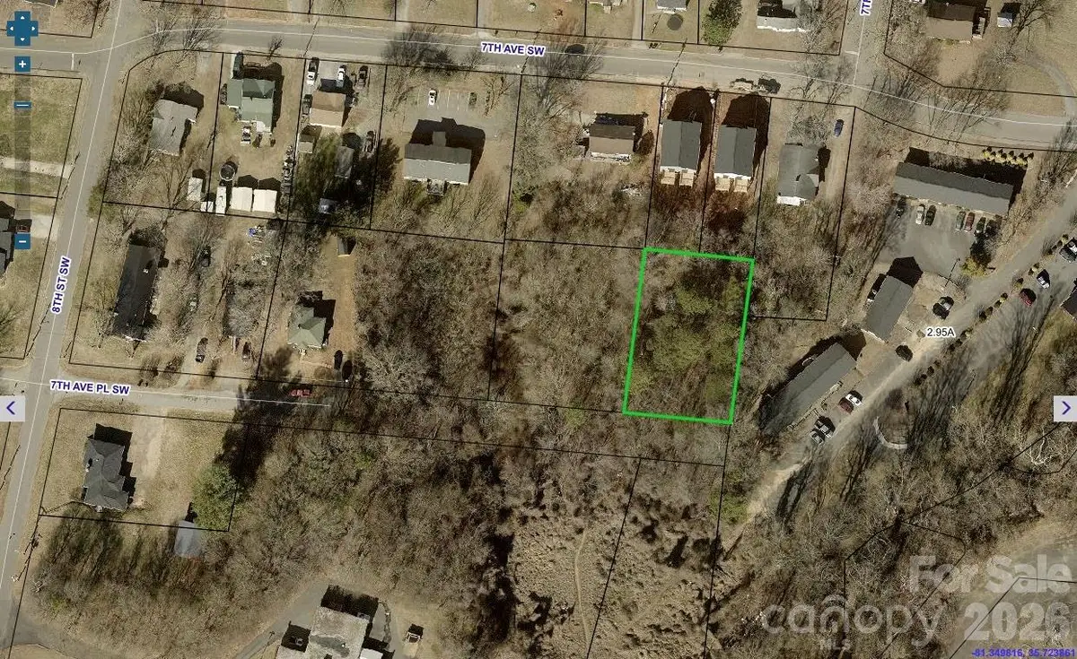 7 7th Avenue Place Sw, Hickory, NC 28602 - #1