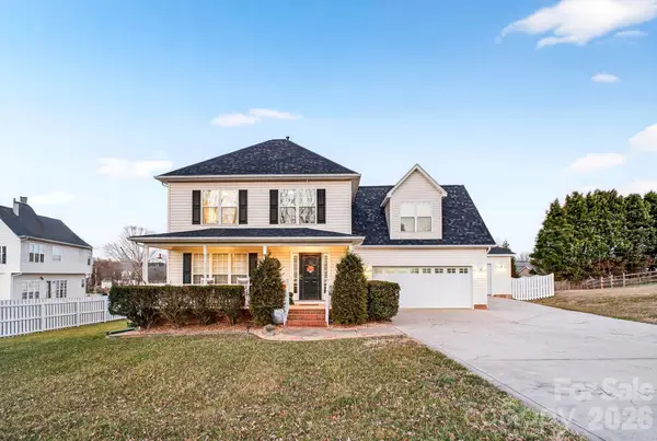 121 Guernsey Court, Dallas, NC 28034