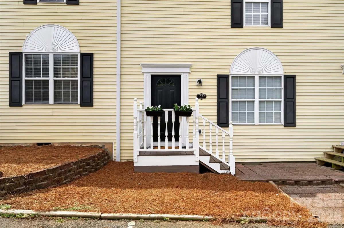 1057 19th Street Ne, Hickory, NC 28601 - #1
