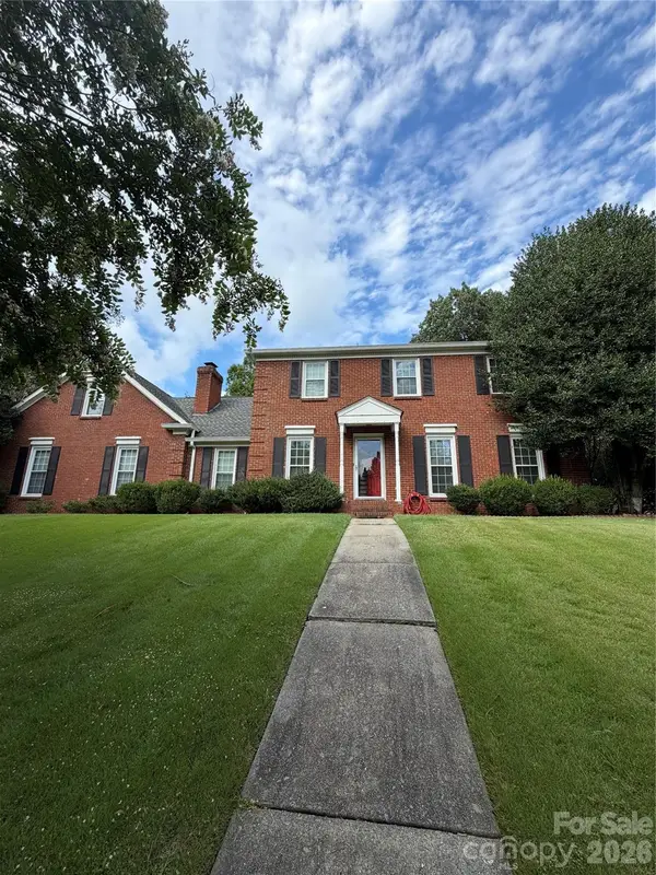 201 Wainsley Place, Matthews, NC 28105