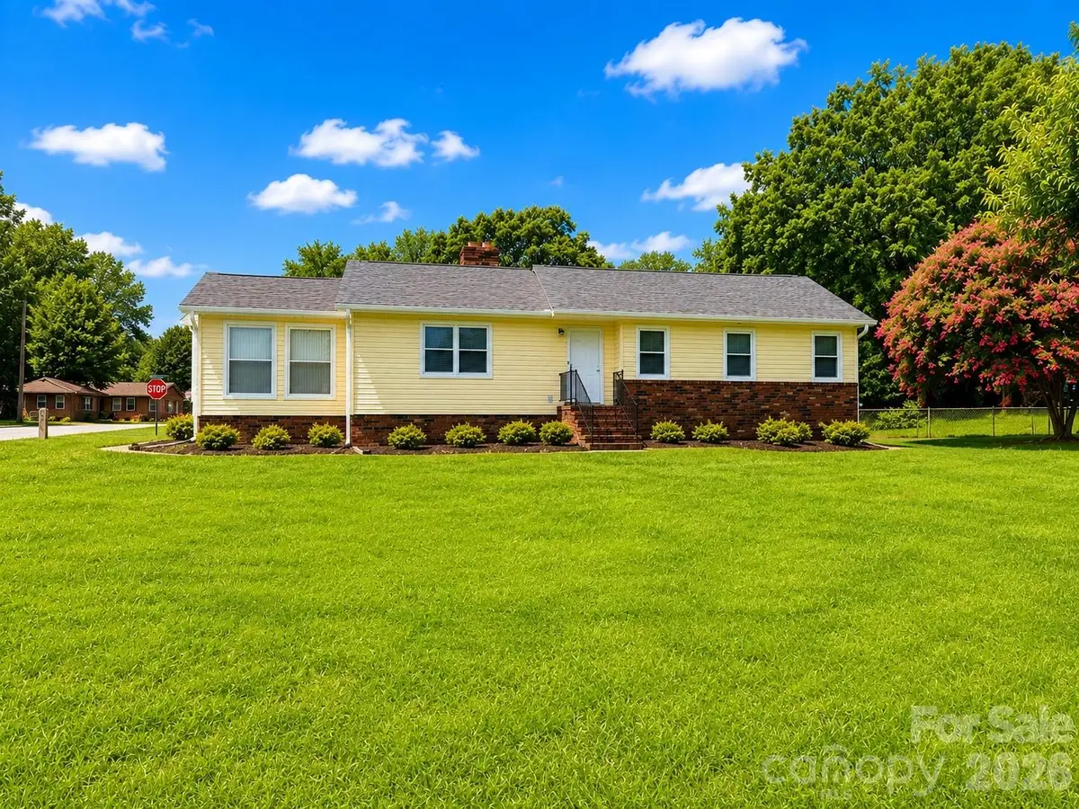 3456 E Nc 27 Highway, Lincolnton, NC 28092 - #1