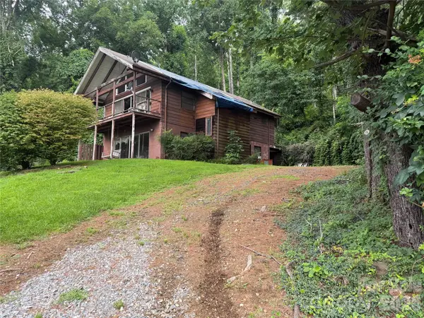 4897 Hwy 226 Highway N, Little Switzerland, NC 28749