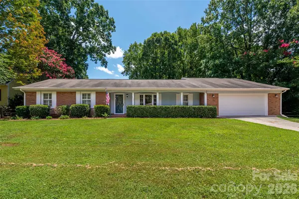 6637 Old Post Road, Charlotte, NC 28212