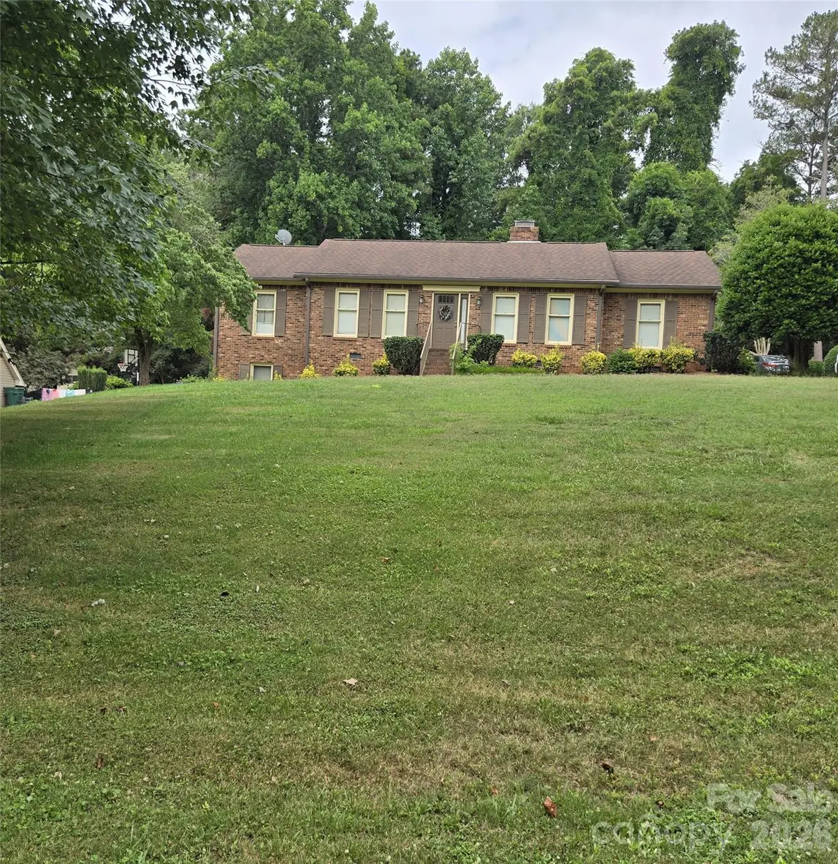 1671 Kensington Circle, Newton, NC 28658 - #1