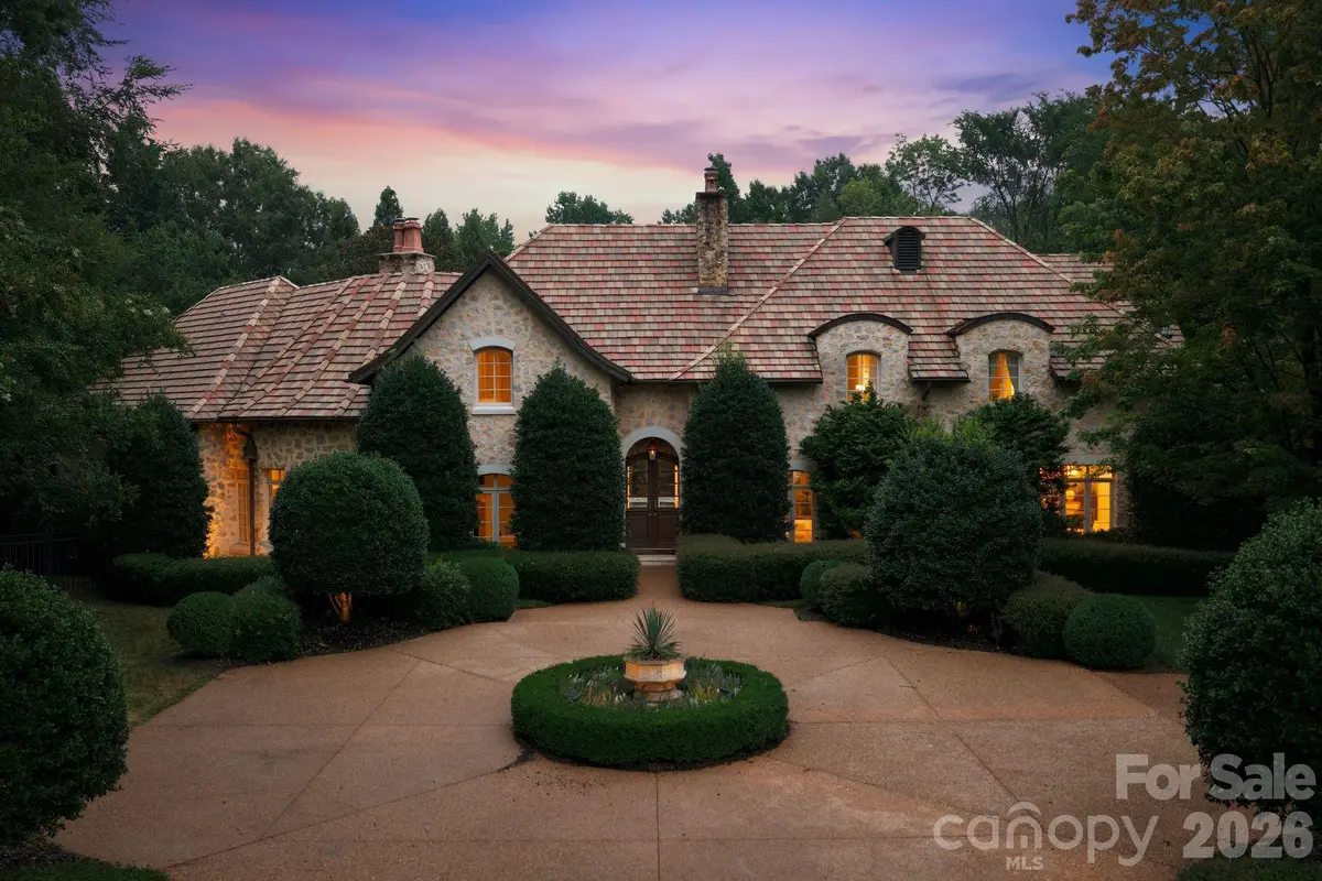 4231 Fox Brook Lane, Charlotte, NC 28211 - #1
